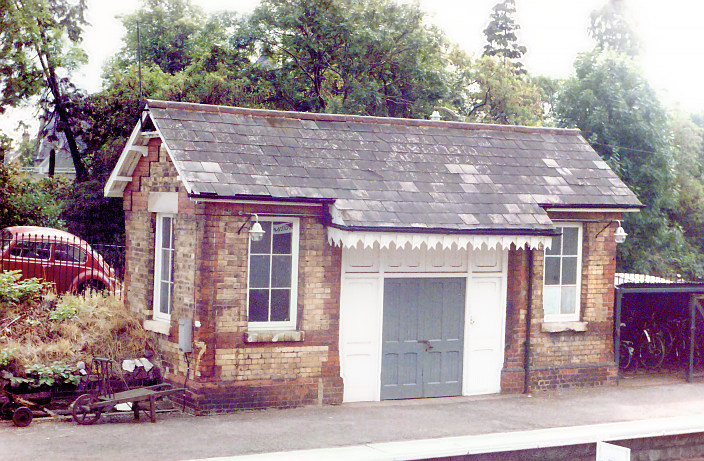 Droitwich station old PW shed