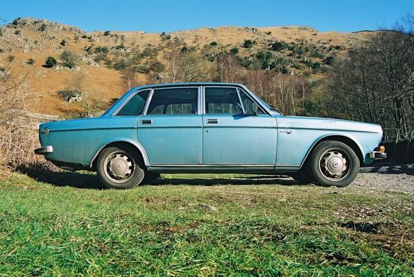 Volvo 164 offside side view
